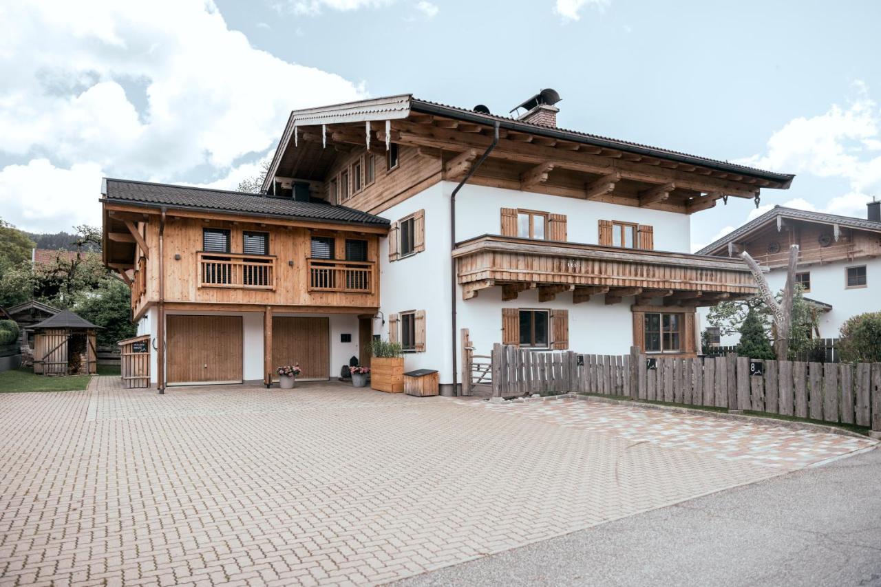 Bewegte Berge Apartments Saalfelden Exterior foto